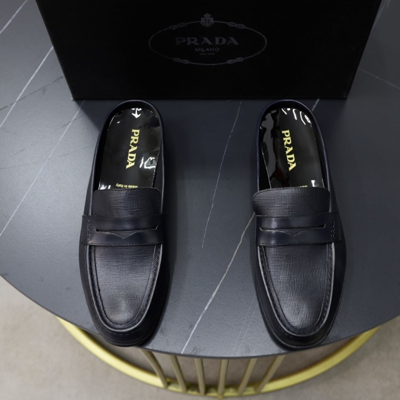 Pra*a leather shoes